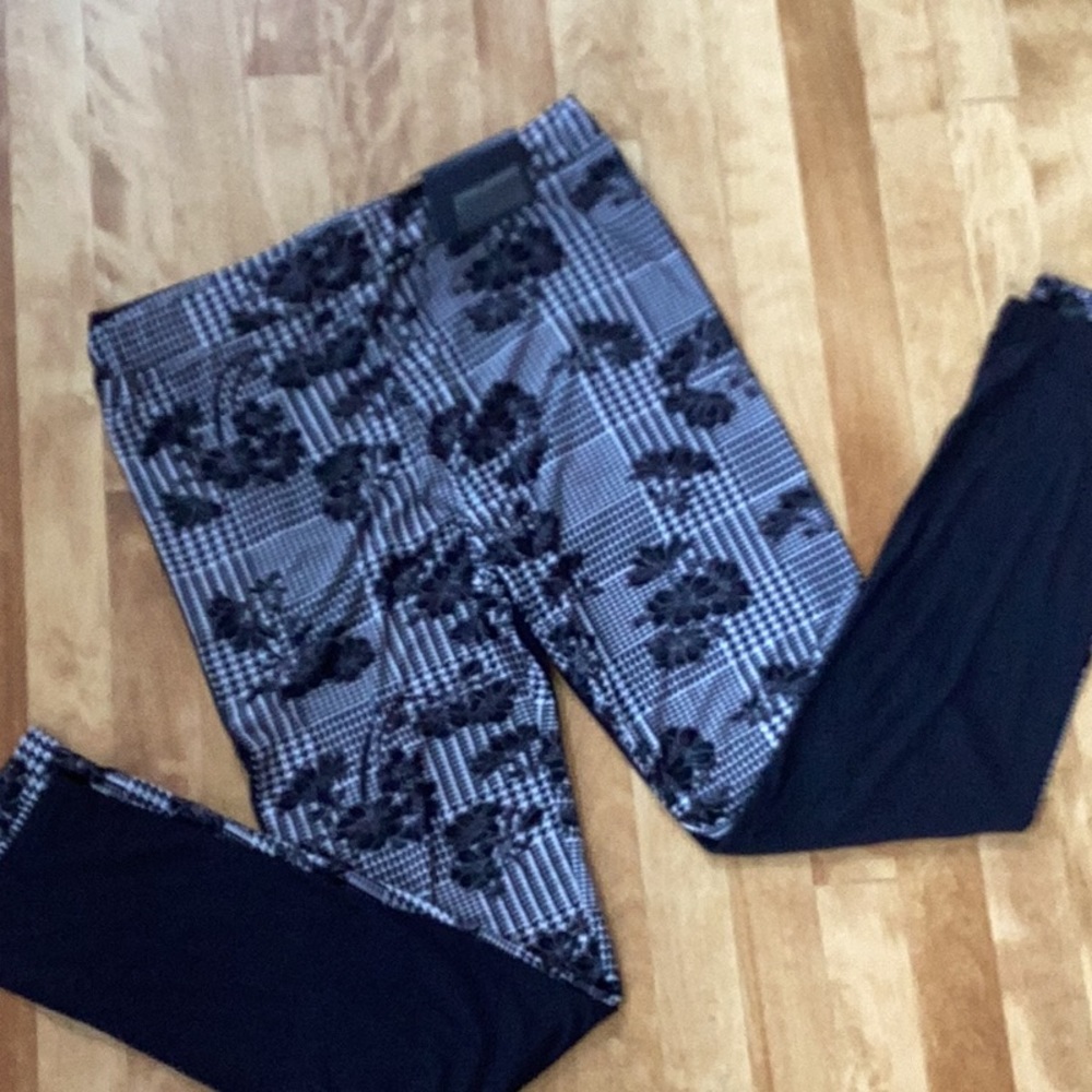 NWT 2-PAK leggings size L